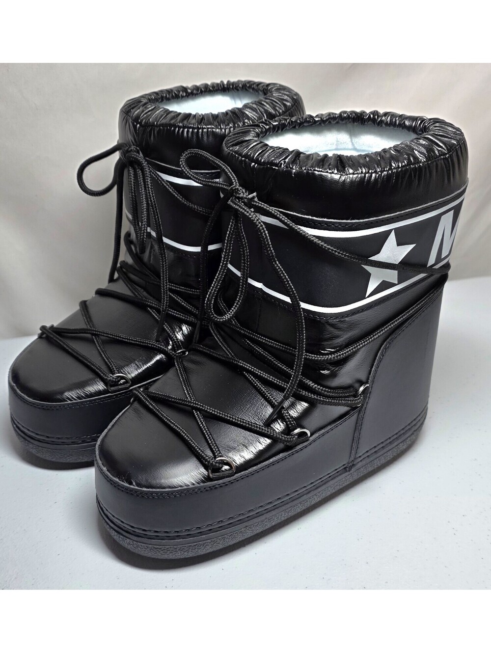 Meet Me There "Snowy" Black Boots Women's Size 6 Faux Fur Lining Non-Skid